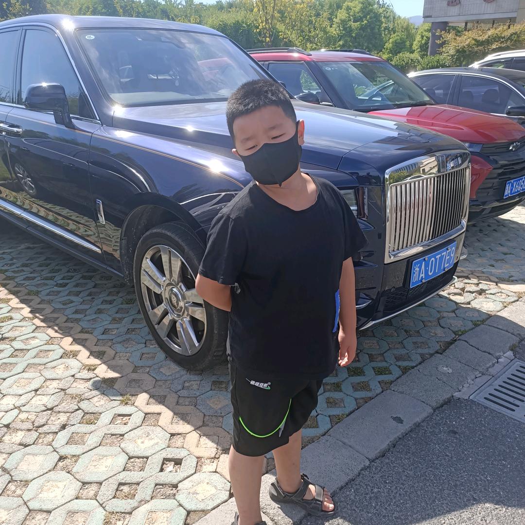 鑫尚服饰（承接服装针织瑜伽系列衣服为主