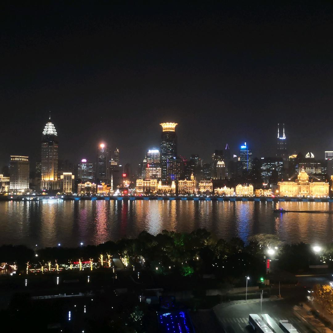 👁里的奇妙世界