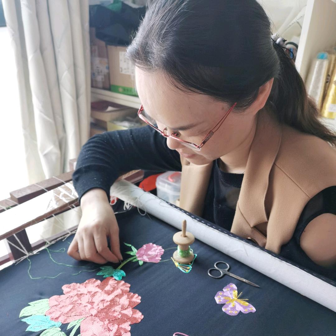 秀诚刺绣工作室