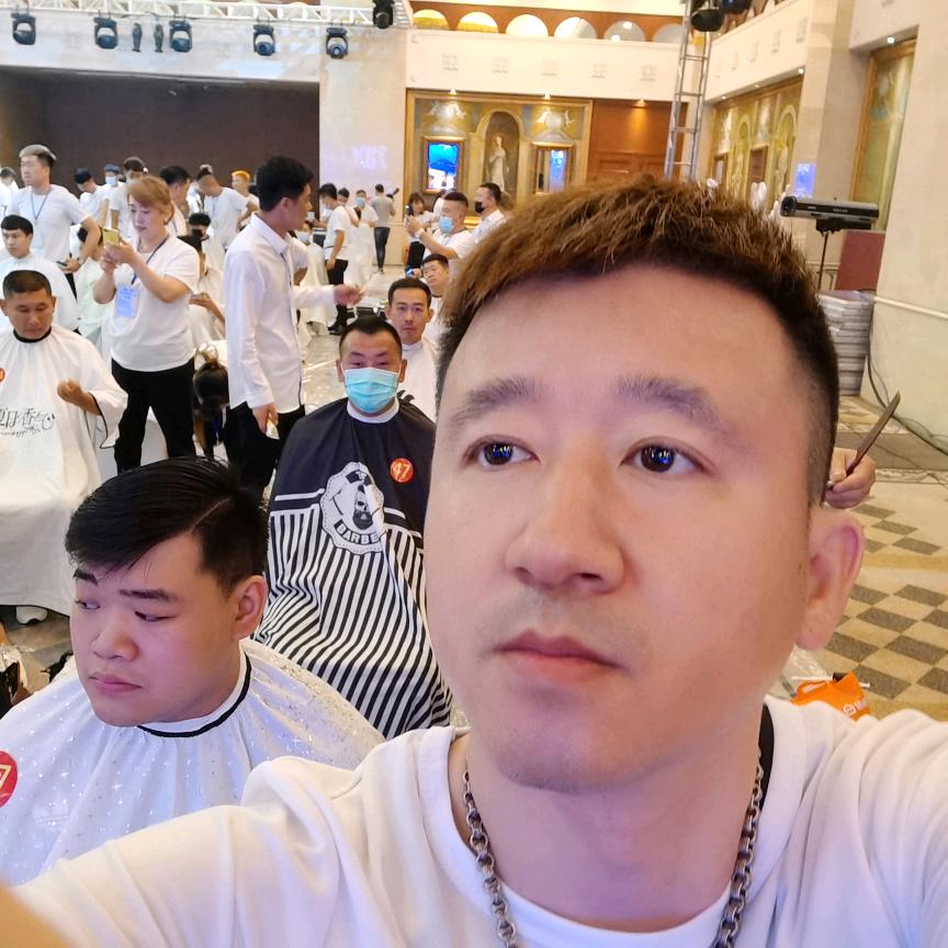 托尼不带水