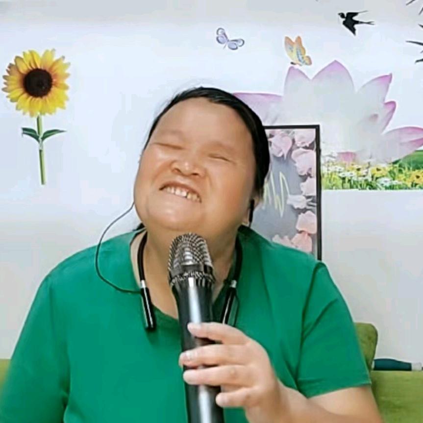 简简单单盲人歌手