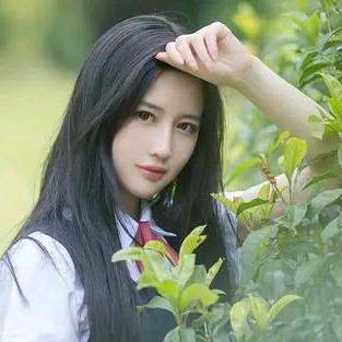 薇薇。