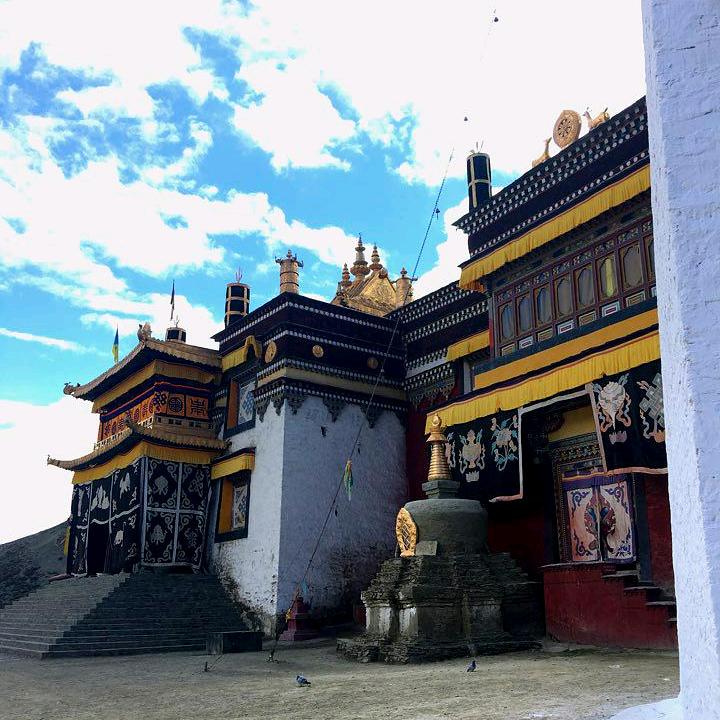 《卓玛》百货家具店