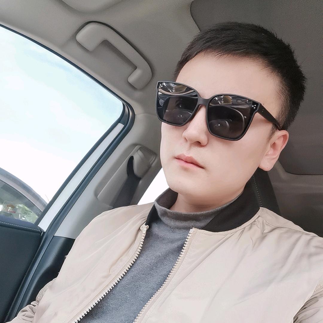 皇尚      　　　　　　　　　　╲