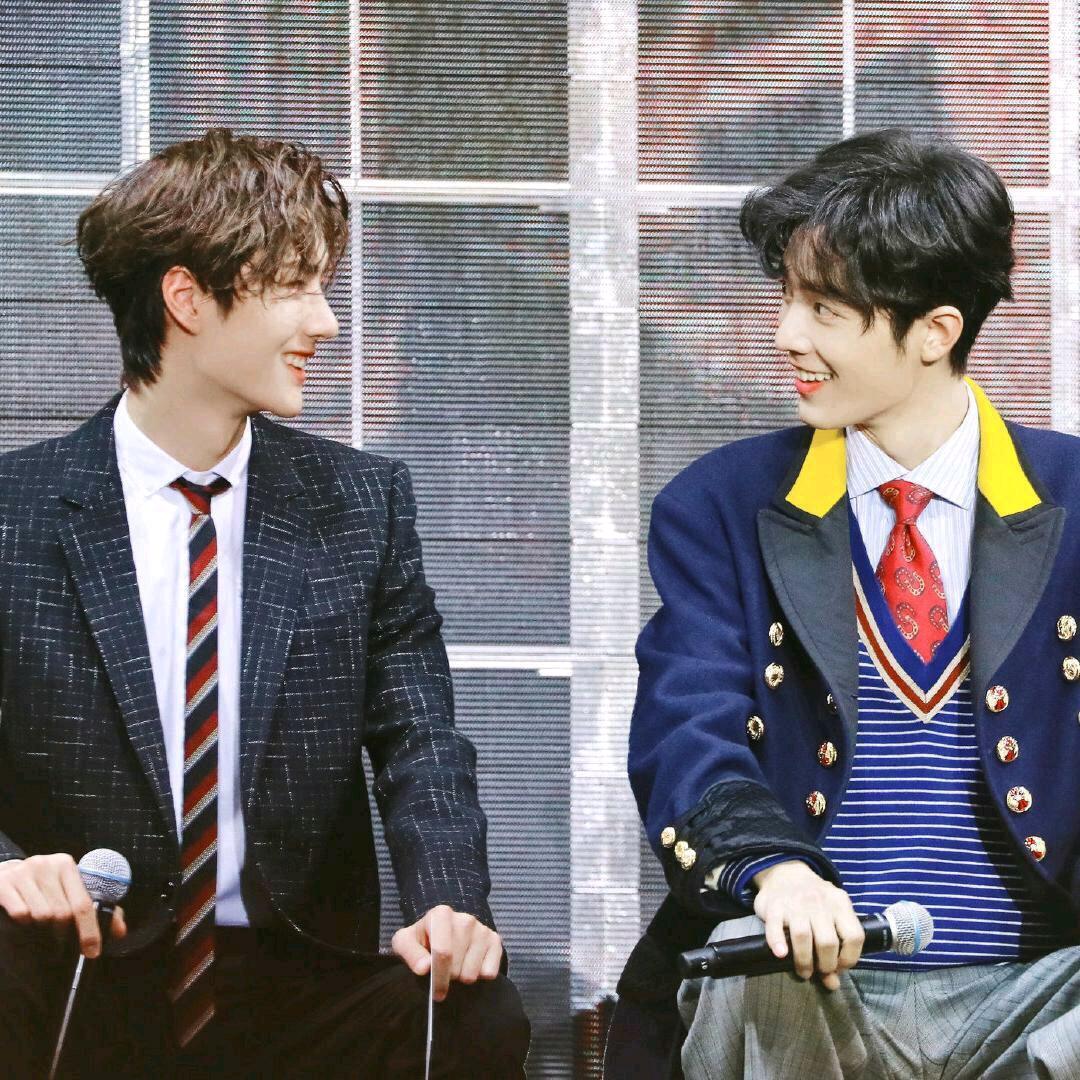 狗尾巴草🌴🍍🌶️❣️🐢