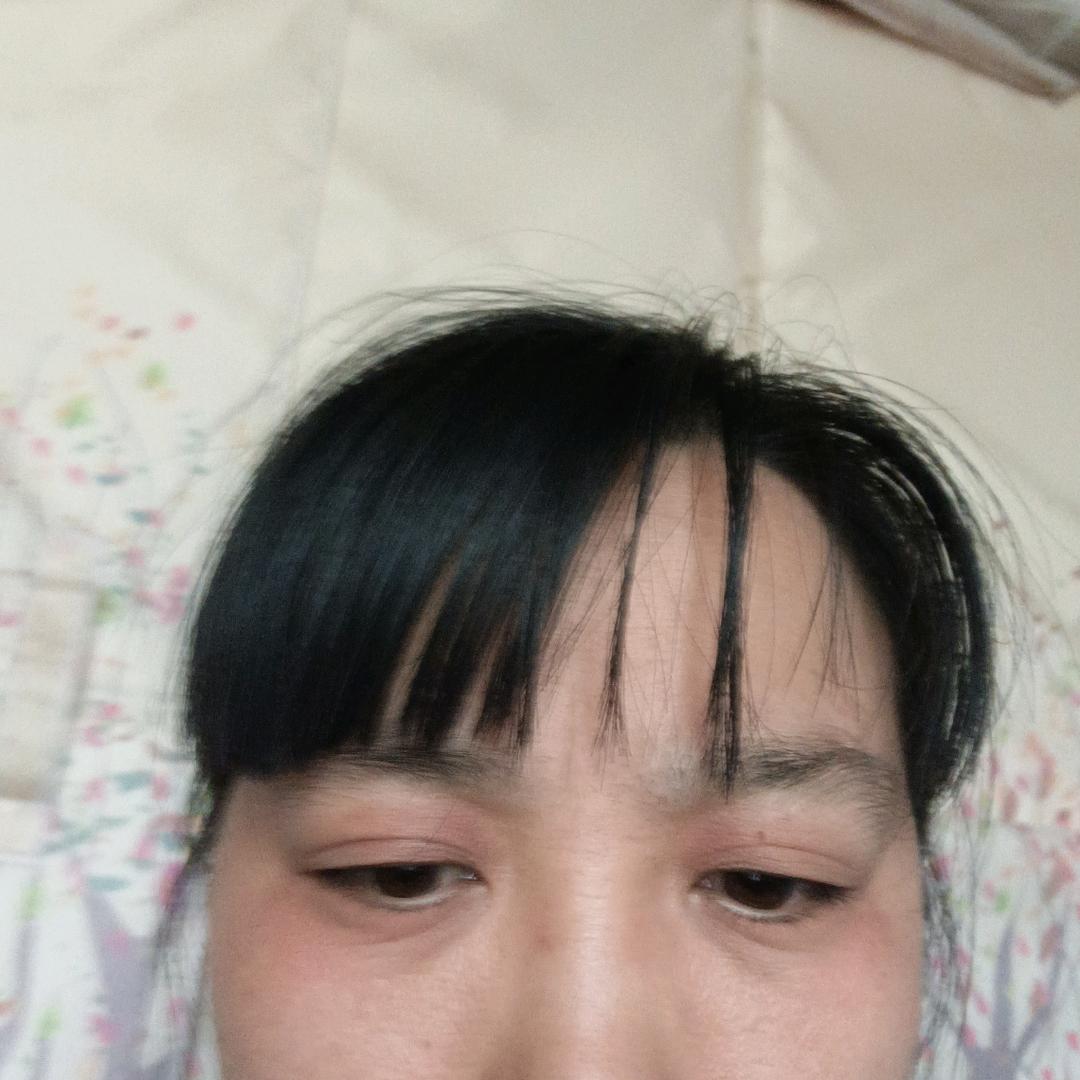 麦小群