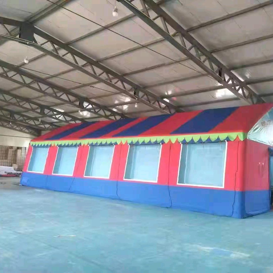 帐篷小哥