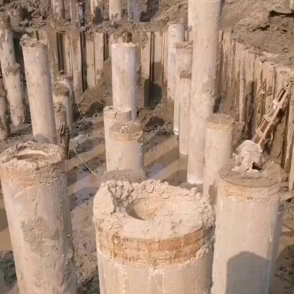 破锯管桩文果