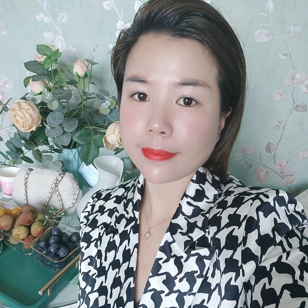 宝韵诗市场总监  廖冉老师