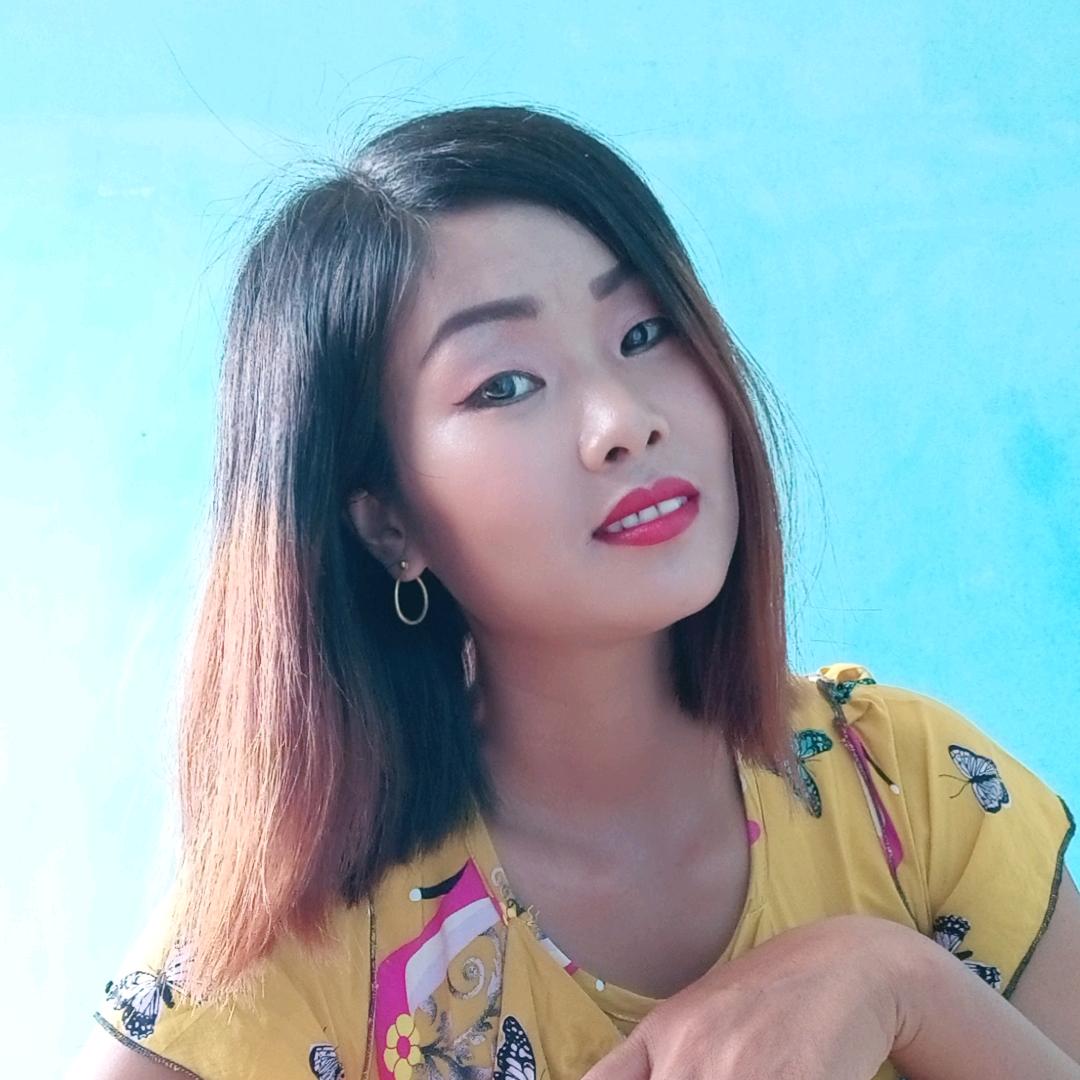 小丽.