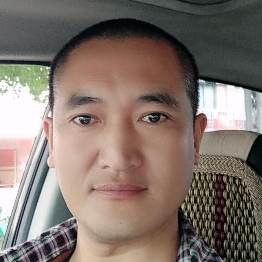 何  二   娃