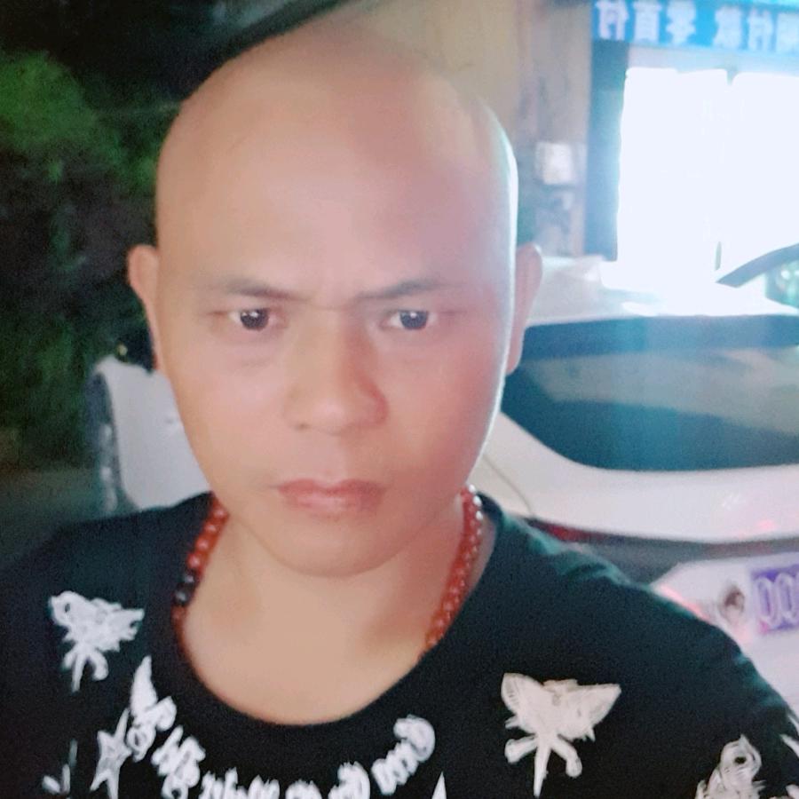 兴义市小光荣汽车销售有限公司