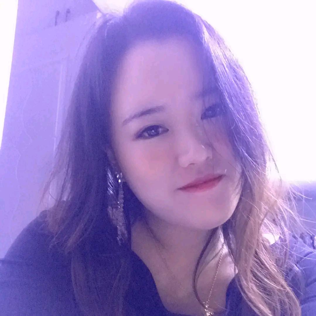 真真👉