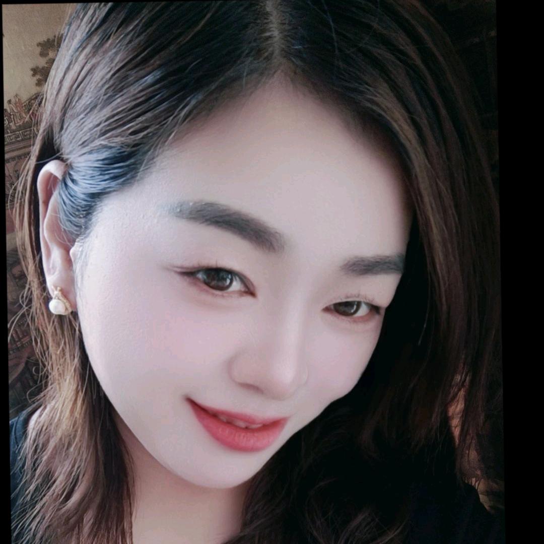 金牌月嫂催乳师营养师,早教师。王娜娜,
