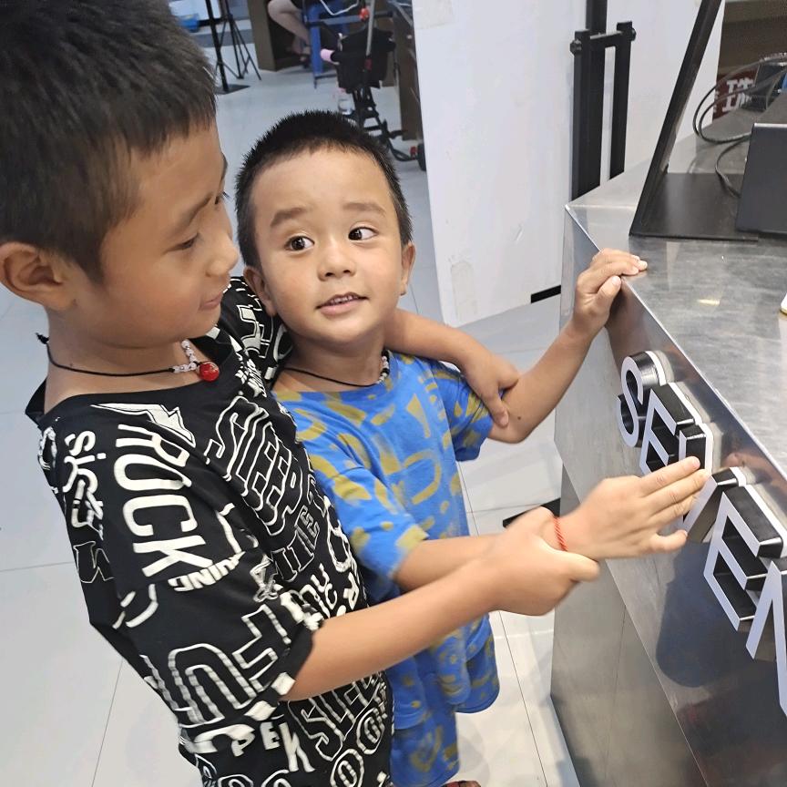 小鹿怕冷🤭🤭