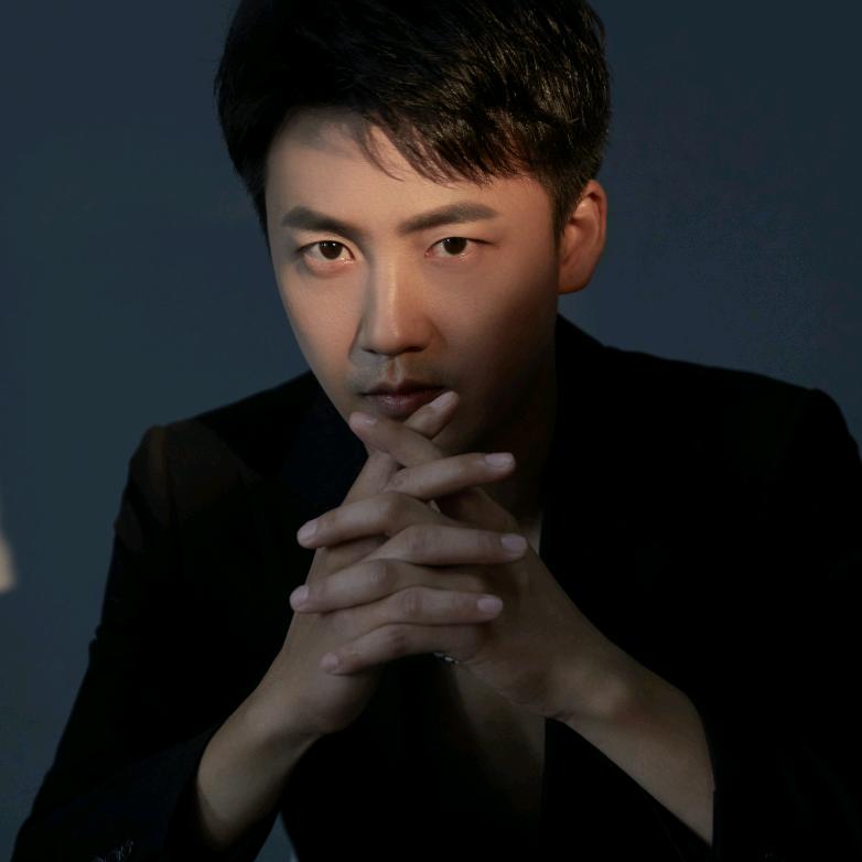 池州创星形象管理阿达