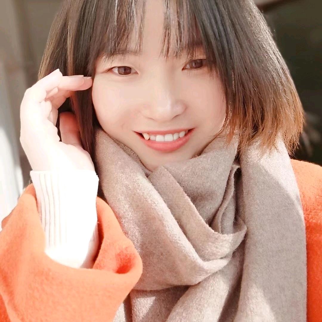 莫莫莫雪莲