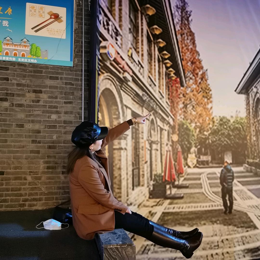 阳光下的好蘑菇