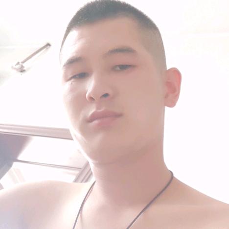 ℳ╭(╯乐╰)╮