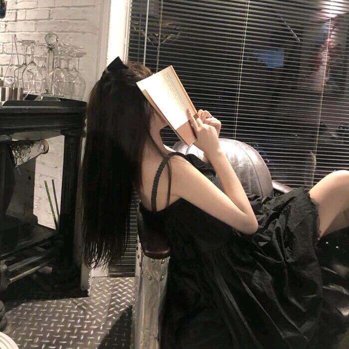 LH.