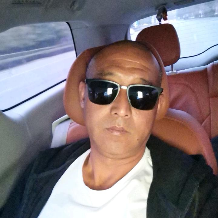 什么友情，爱情，抓紧搞钱