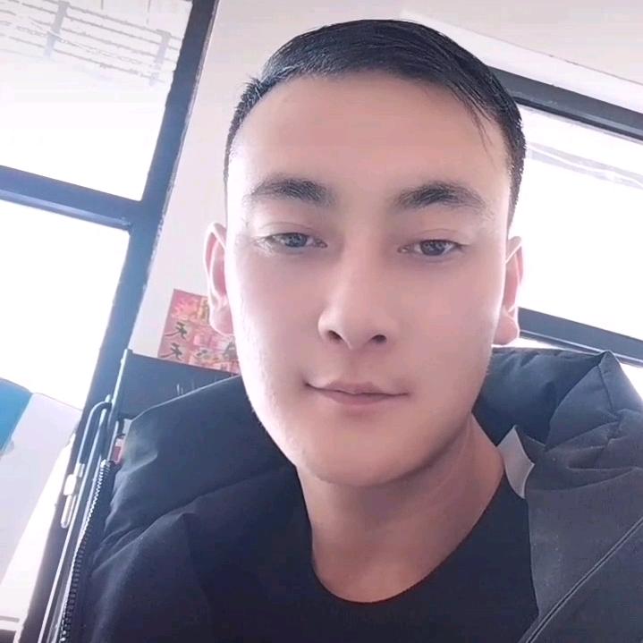 追着太阳跑的男人