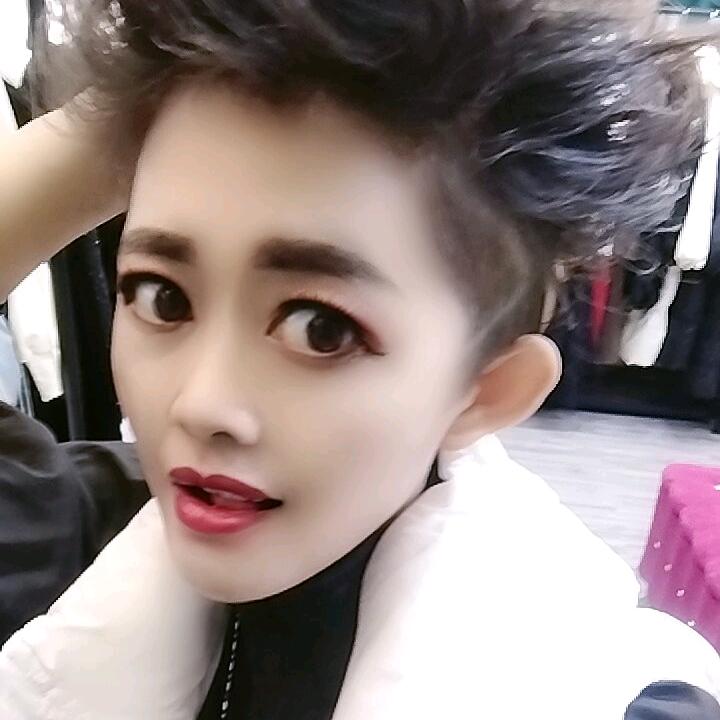 姐拽得有情调1《拒私聊》