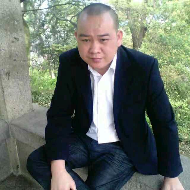 陳默是金