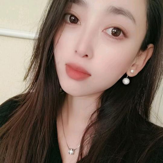 月月（长发飘飘女汉子）