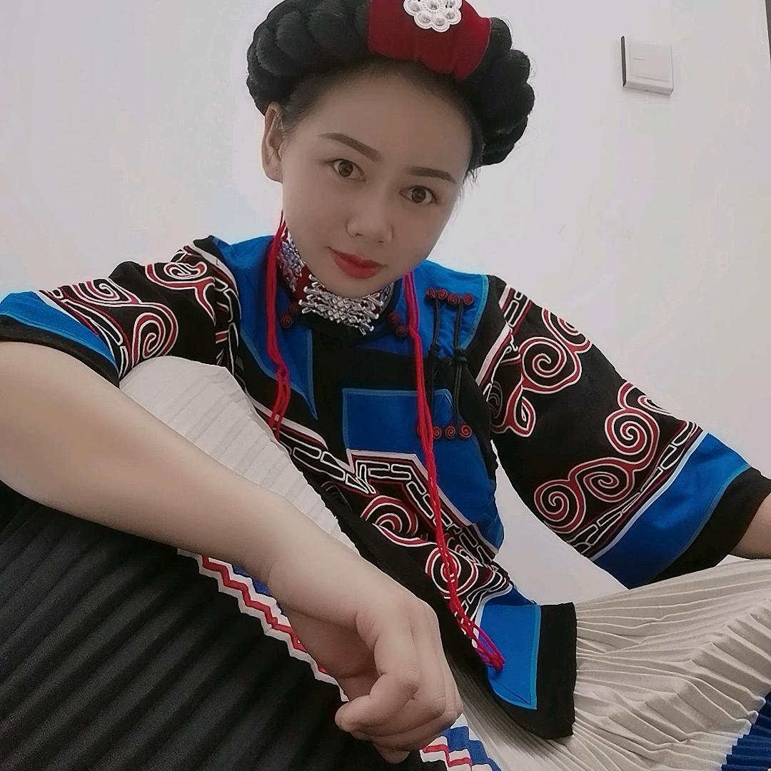 古月