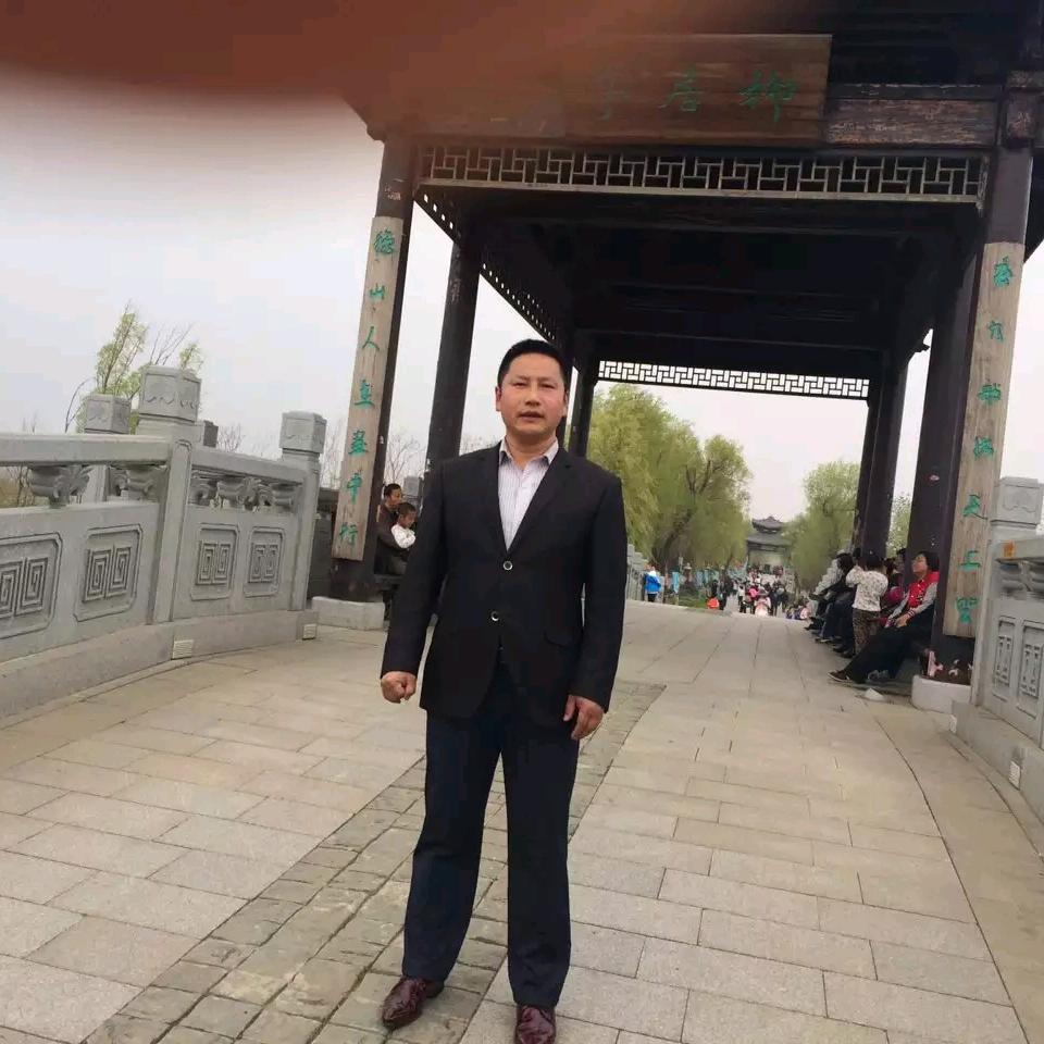 蘑菇云精工标识工厂