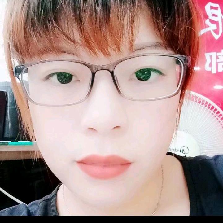 小陶（广场舞一员）