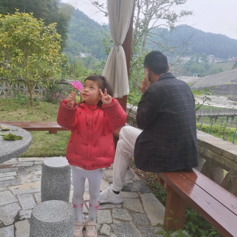 戒了想你，忘了难过。