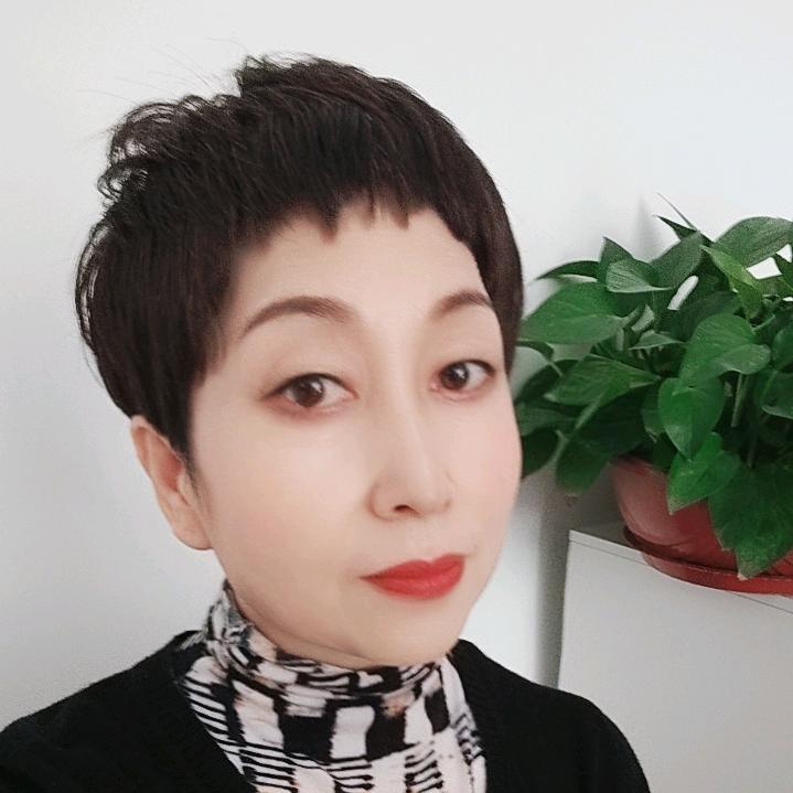 肖姐：寿光羊绒衫定制