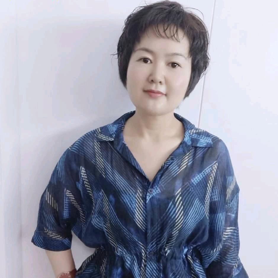 柳叶轻飘