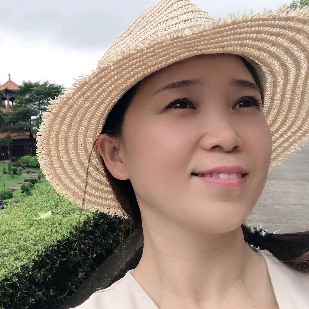 新时代月嫂李艳丽