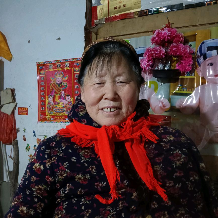 尹粉连