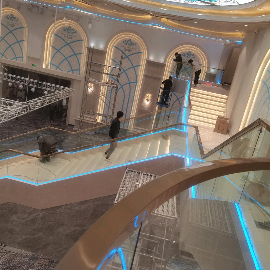 江苏工程人在呼市搬砖