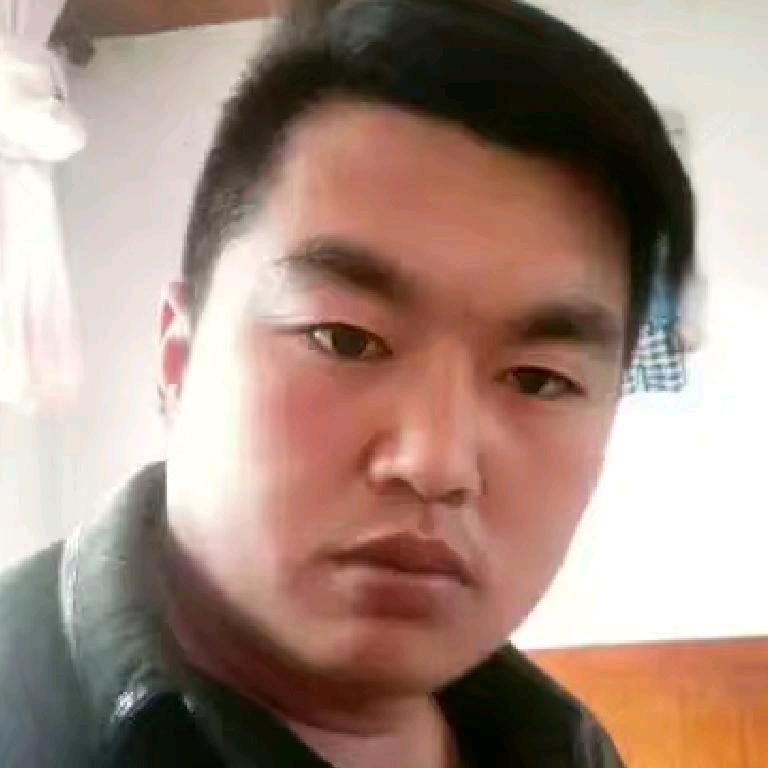辉