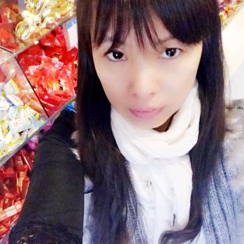 梅朵 （晚上6点10分直播:)