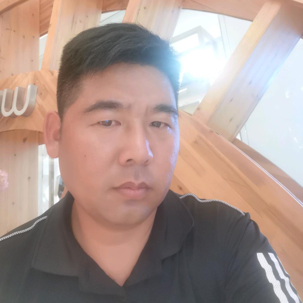 云嘉成：阔步钱行