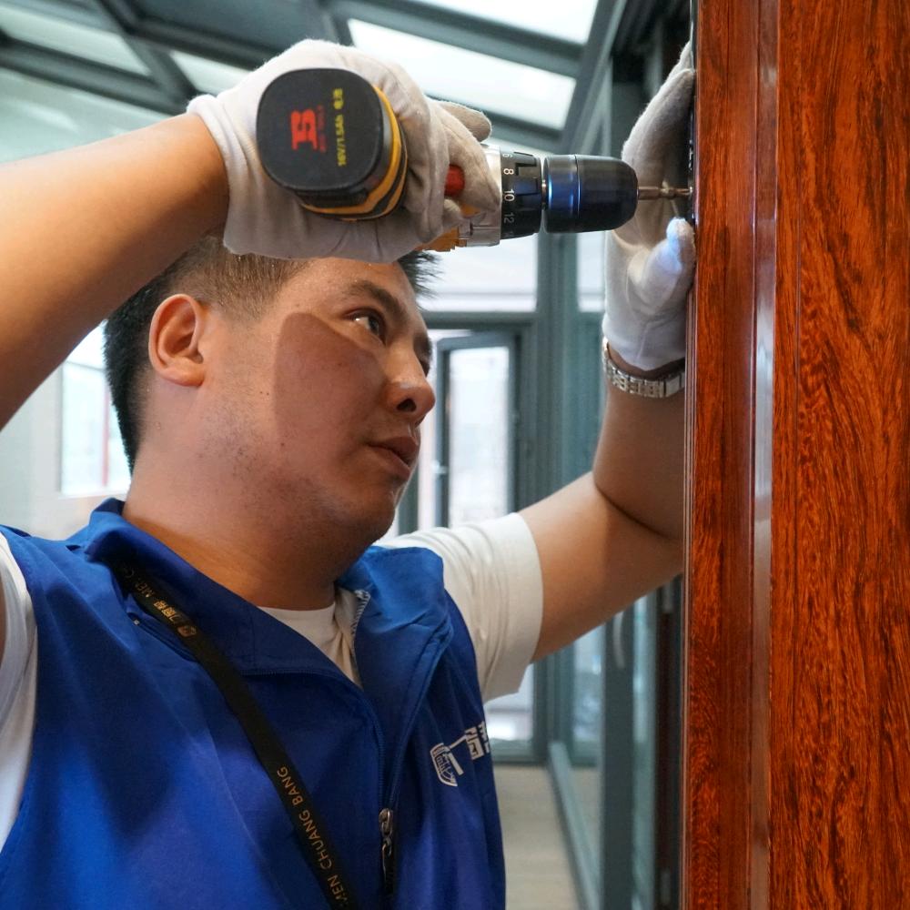 重庆石柱毛毛虫门窗安装