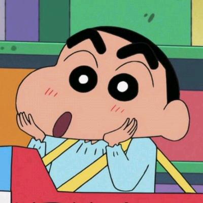 何晓雷（念经中）