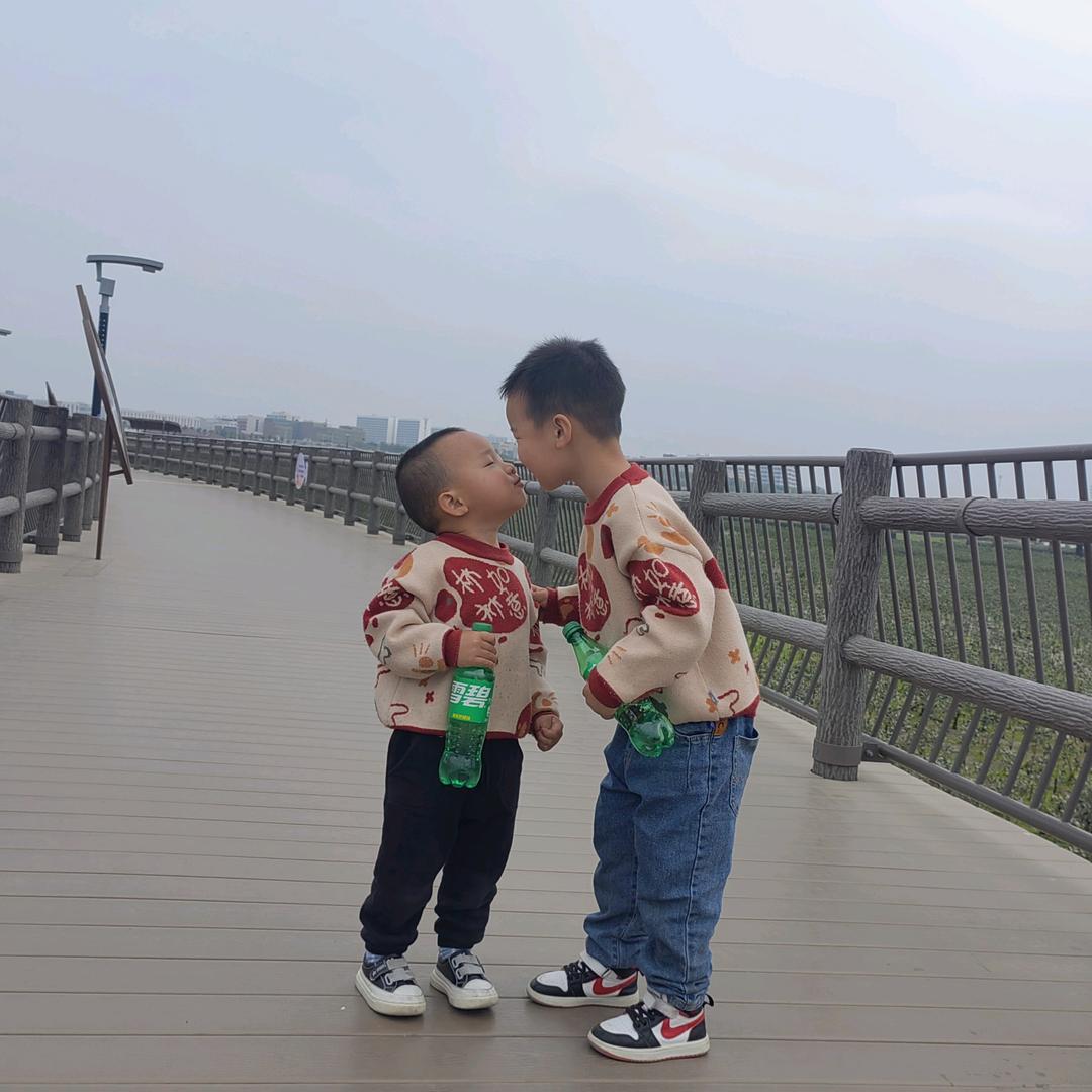 甄富吖