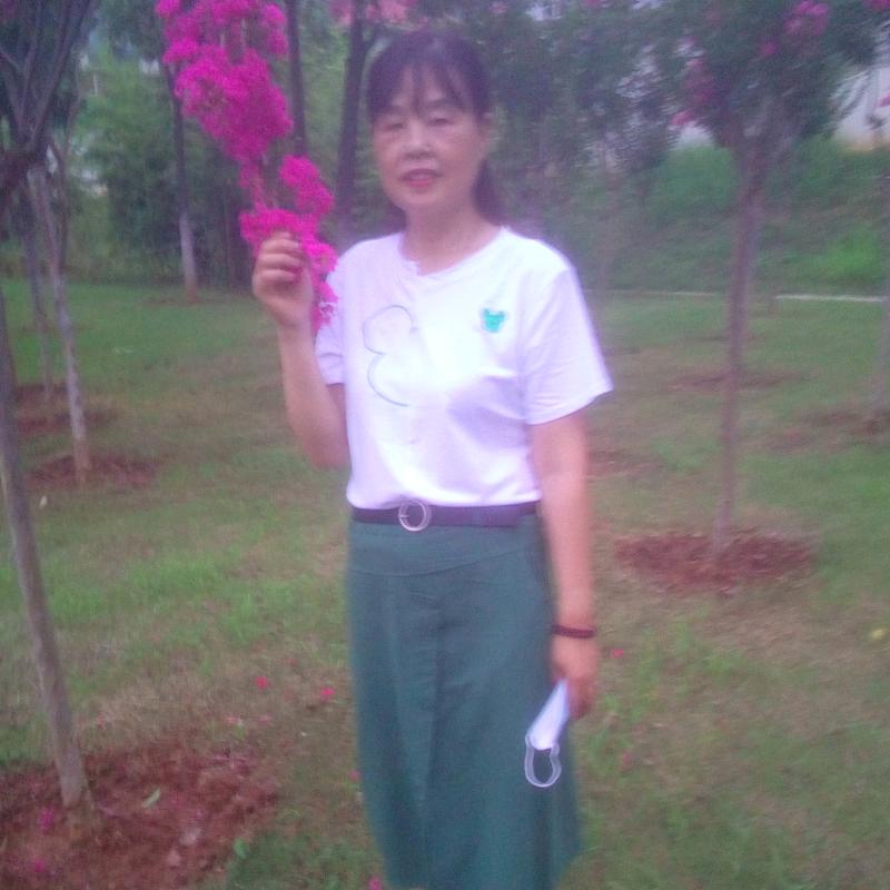 刘玲67年的单身羊！