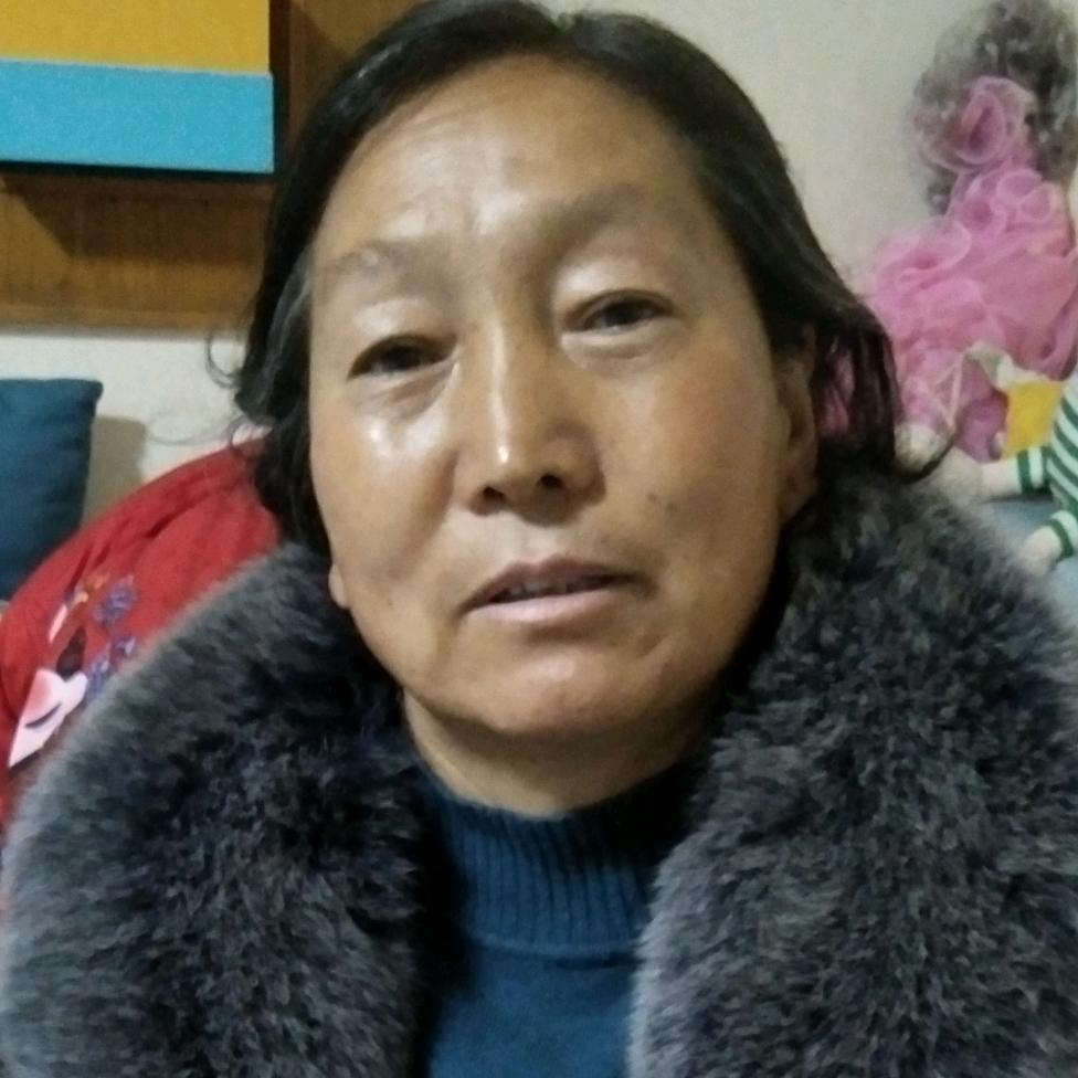 ╰つ゛无名小姐