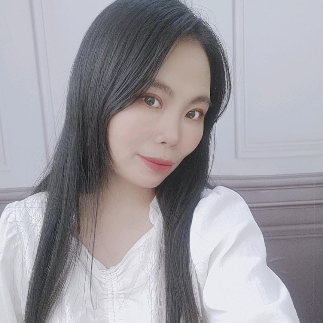 深圳市龙岗区津彩美容馆