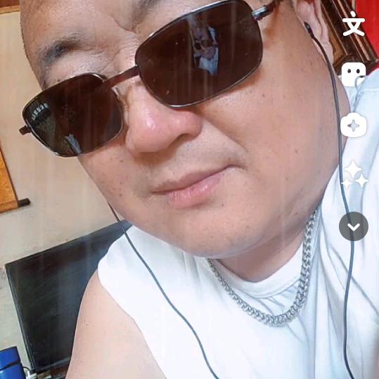 隆隆