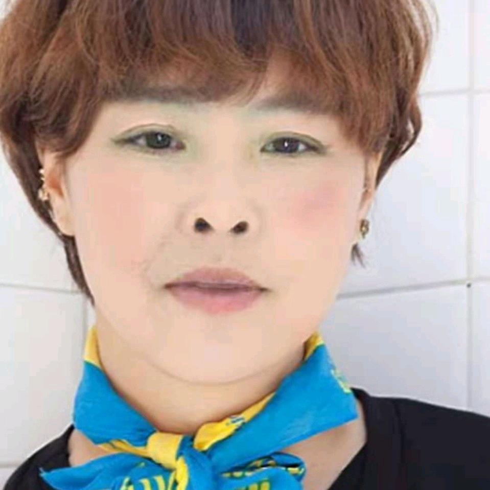 杨素芹(沱湖螃蟹)