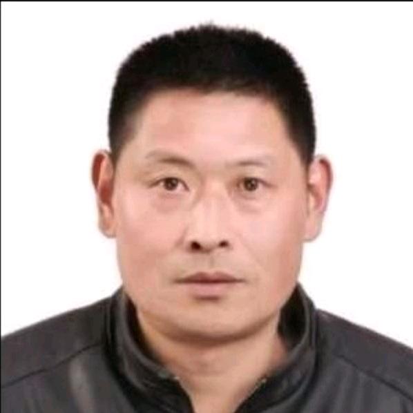 李卫中